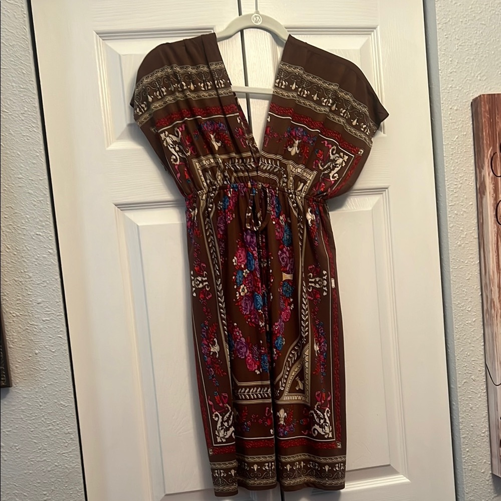 Women’s dress. Small